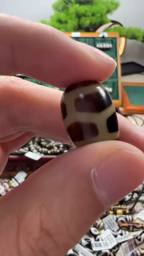 玛瑙/玉髓（覆膜）颈饰未镶嵌42(微瑕随机发货）