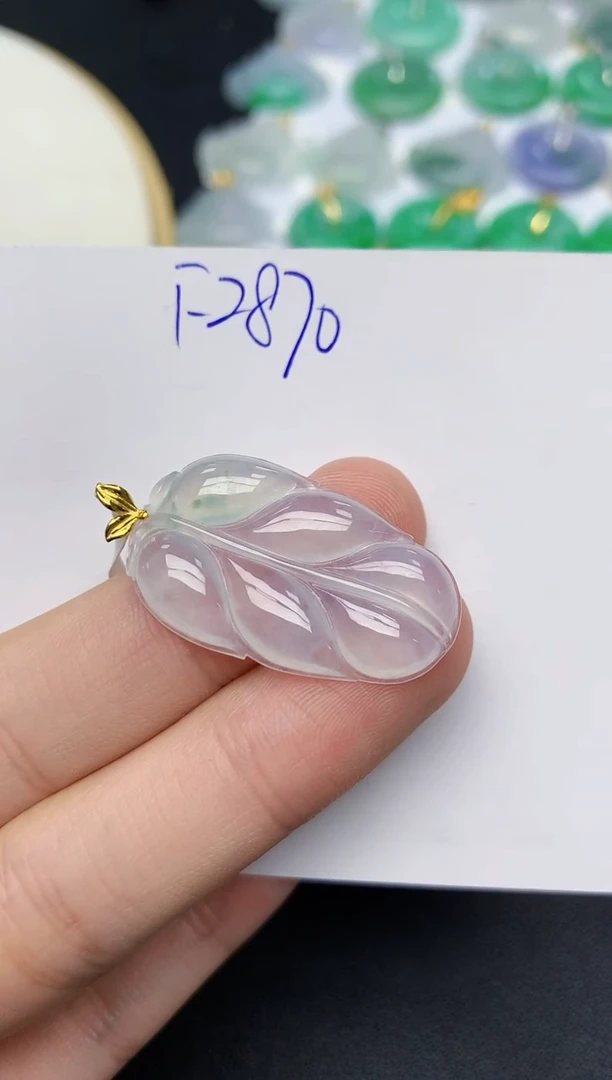 颈饰18K金镶嵌翡翠天然缅甸A货翡翠百元以上9元证书费自理