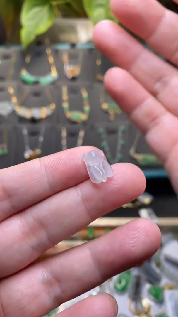 颈饰未镶嵌翡翠净货35831