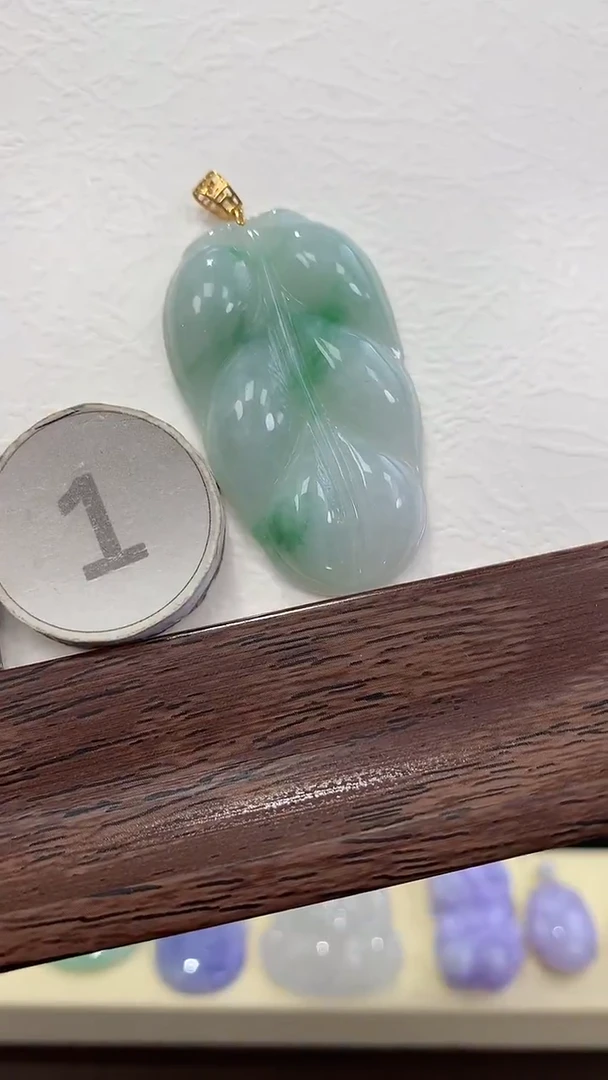 颈饰18K金镶嵌翡翠天然缅甸a货翡翠(多样性发其一