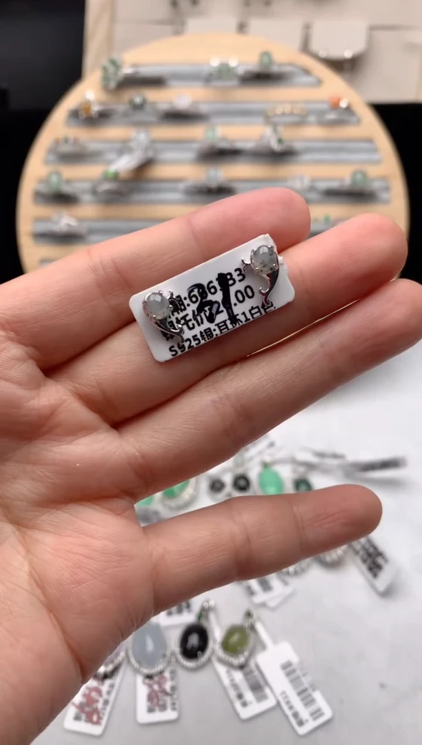 【闪购商品】翡翠耳饰银S925镶嵌1号