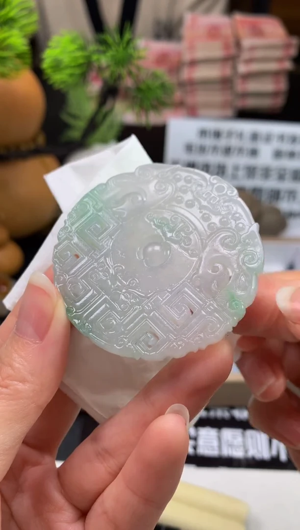 未镶嵌定制翡翠小**肉---117634