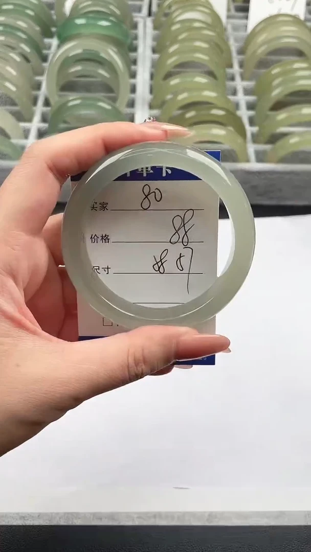 未镶嵌手镯石英质玉东陵