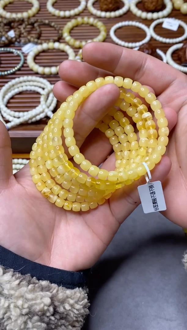 【闪购商品】蜜蜡手串未镶嵌6.5mm直切微瑕多样性发其一