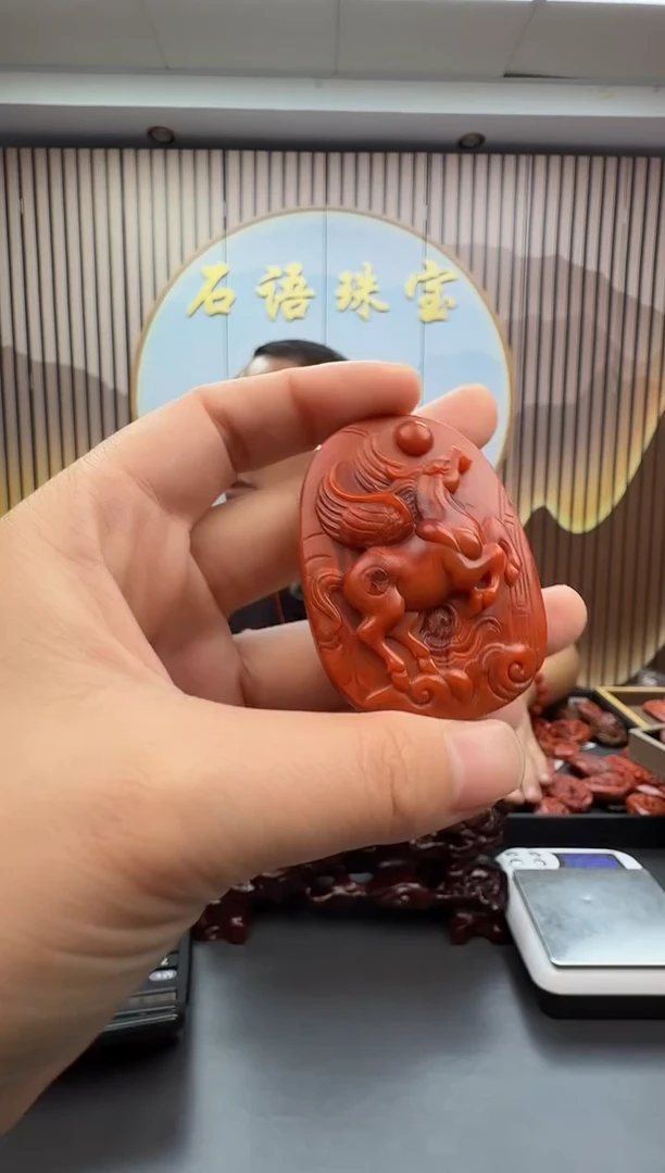 未镶嵌雕刻南红玛瑙108ZB1116产品一个