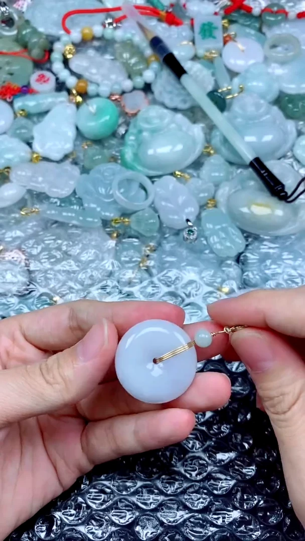 翡翠未镶嵌颈饰86号