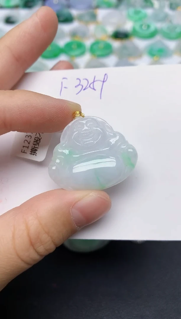 颈饰18K金镶嵌翡翠 天然缅甸A货翡翠百元以上9元证书费自理