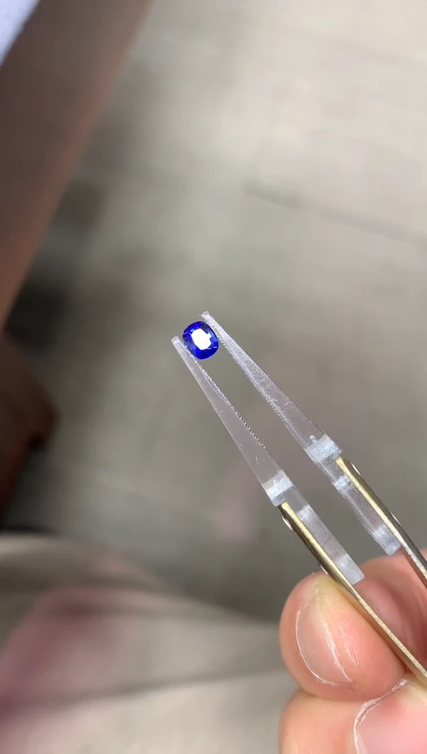 【闪购商品】蓝宝石裸石未镶嵌0.52ct 30