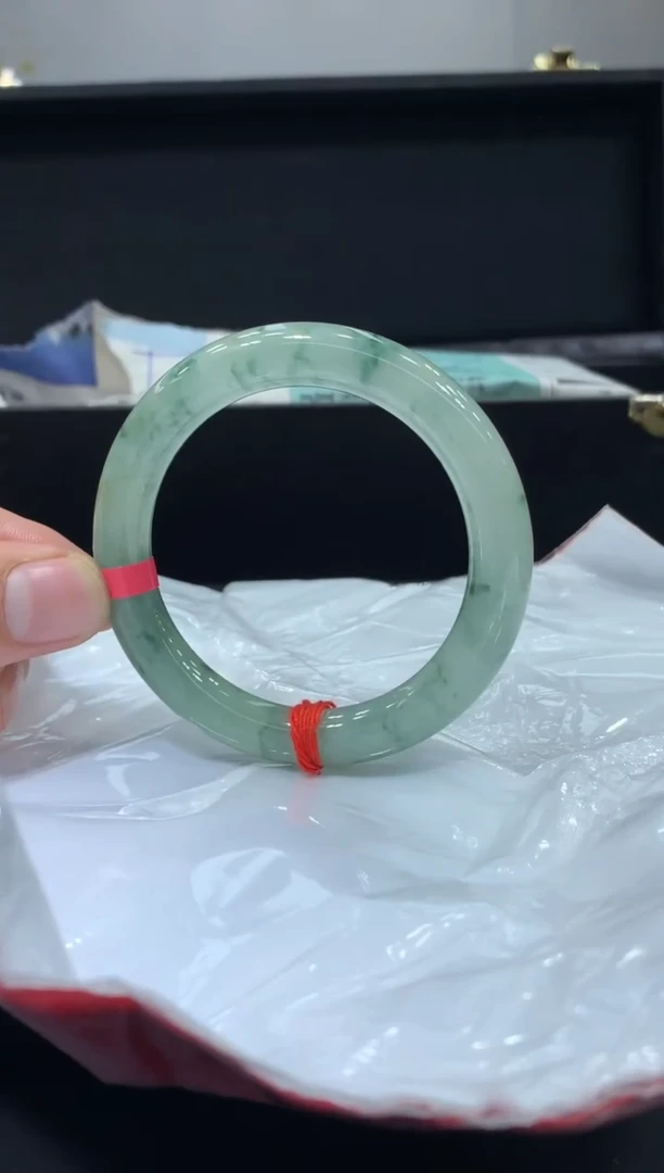 未镶嵌手镯翡翠翡翠手镯