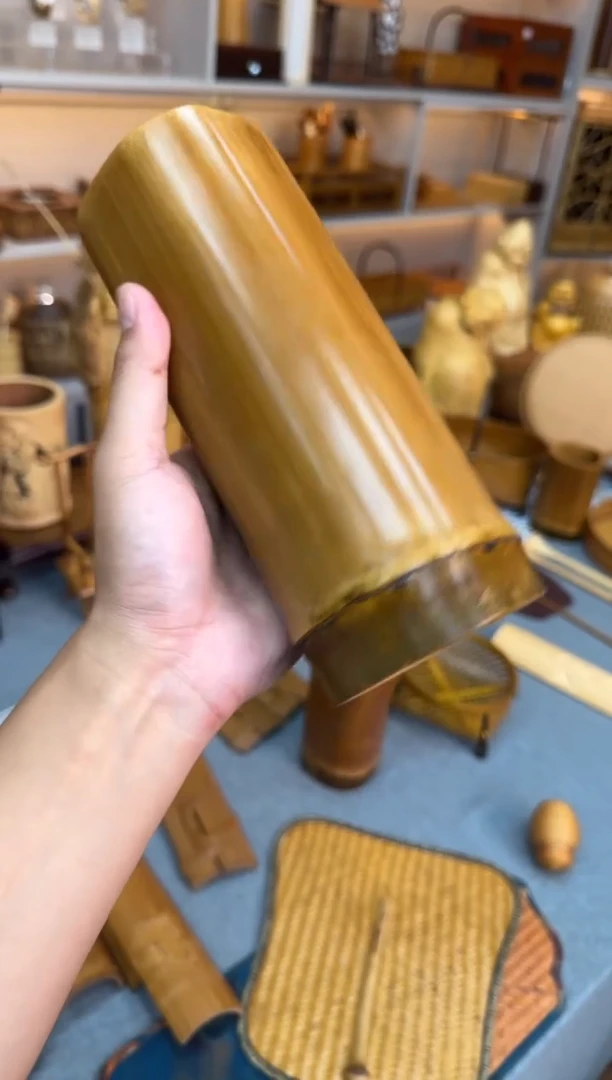 竹20高四方异形笔筒