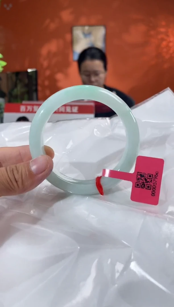 未镶嵌手镯翡翠翡翠手镯