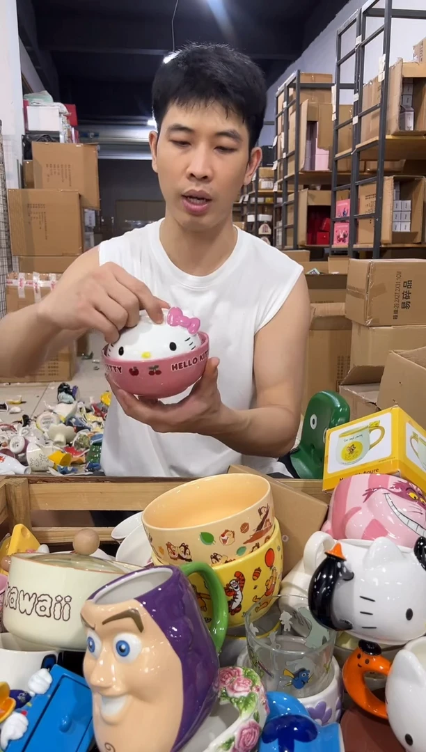 瓷片B款原盒kt猫带盖泡面碗