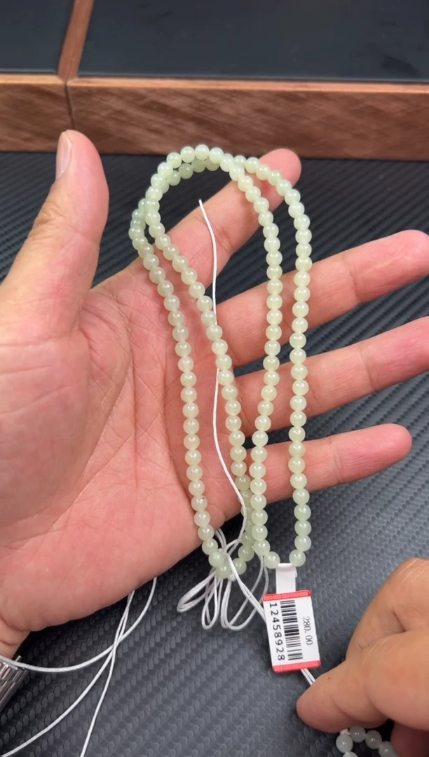 【闪购商品】和田玉项链未镶嵌且末微色差迪克兰卡6长串