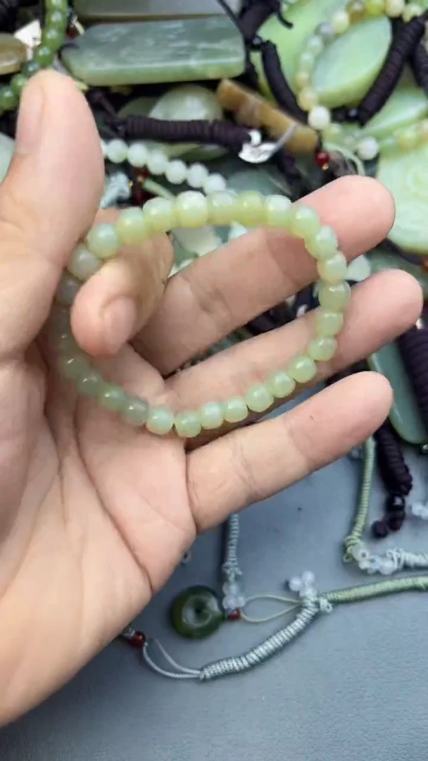 颈饰未镶嵌和田玉多样性发货   拍一发一