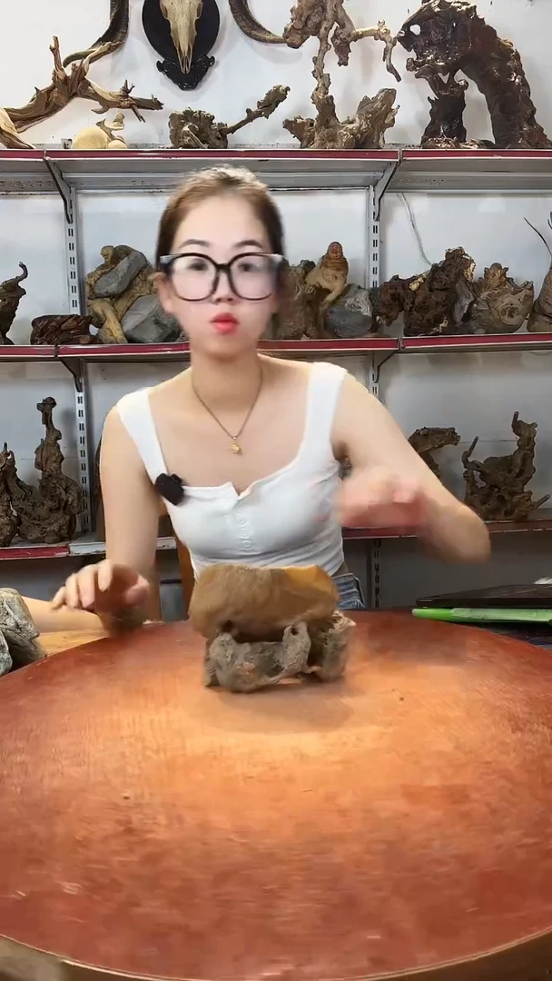 木华**安黄荆随型风化镂空底座摆件无漆无蜡