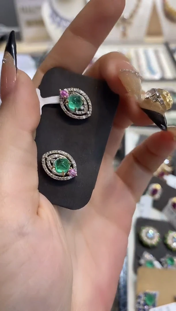 银S925镶嵌耳饰定制祖母绿楚楚珠宝中古甄选不退换