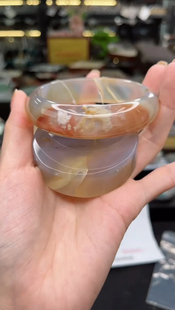 【闪购商品】石英质玉手镯未镶嵌62圈口（赠品镯心）6230246