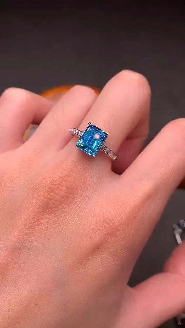 银S925镶嵌戒圈海蓝宝石·····