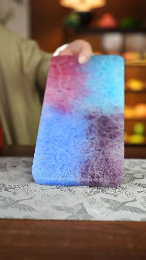 粉彩琉璃壶承-斑斓春日山色