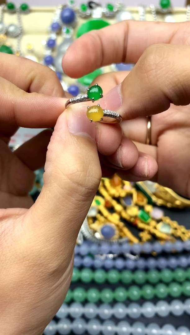 翡翠戒指18K金镶嵌264-中国好珍宝