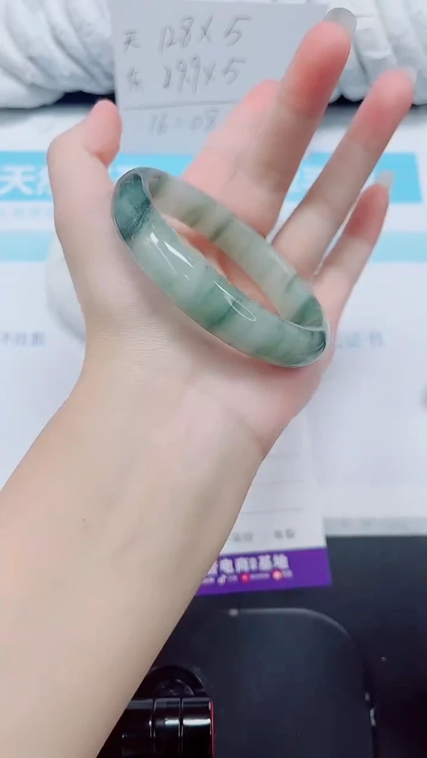 石英质玉手镯未镶嵌11/57