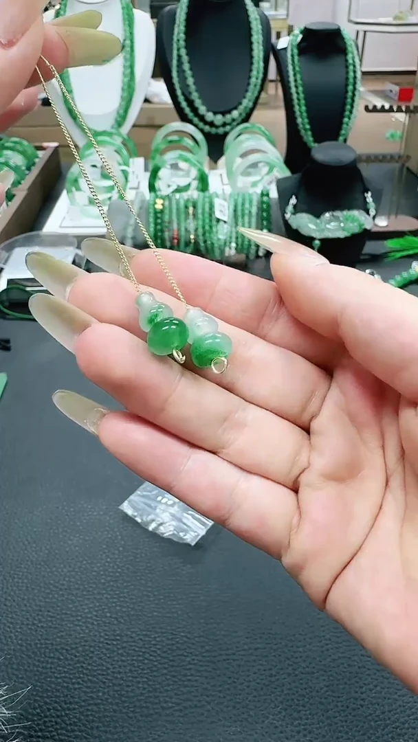 未镶嵌1石英质玉（非洲翠）/0327