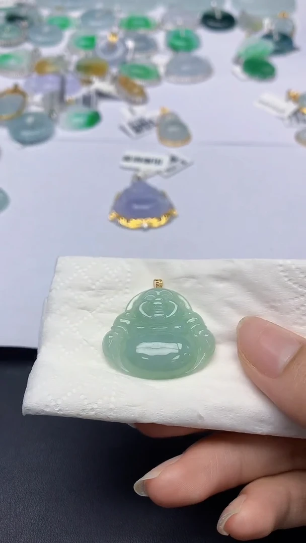 翡翠18K金镶嵌颈饰天然缅甸a货翡翠