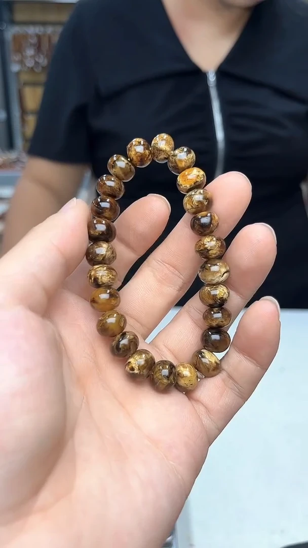 裸石琥珀未镶嵌抚顺琥珀10+花珀性发其一