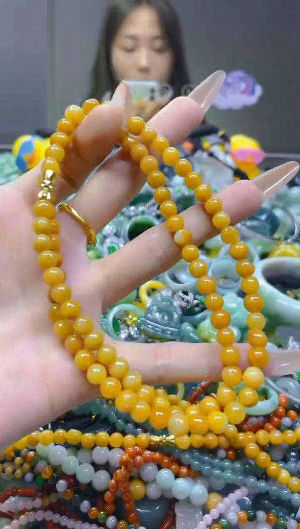 翡翠未镶嵌颈饰6MM/Q/翡翠A货，一件也是批发价