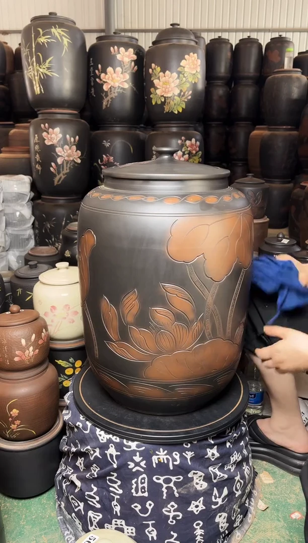 【闪购商品】壶瑕疵茶缸荷花高51cm   284