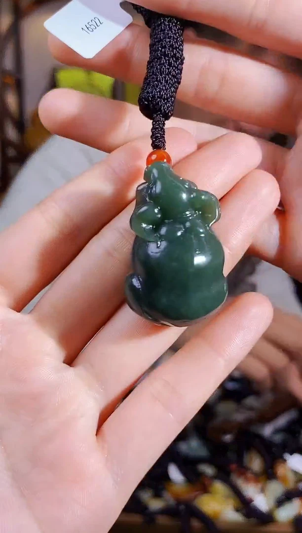 【闪购商品】和田玉颈饰未镶嵌1