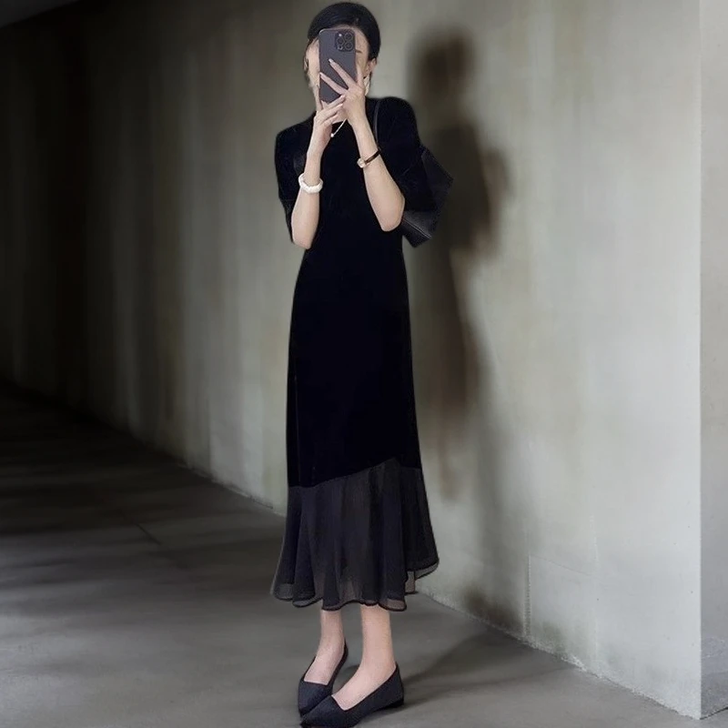 法式赫本风连衣裙女夏季温柔系显瘦长裙高级感小黑裙网纱拼接气质