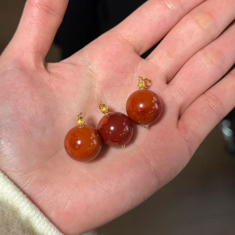 天然火焰纹南红16mm圆珠吊坠 多样性发其一