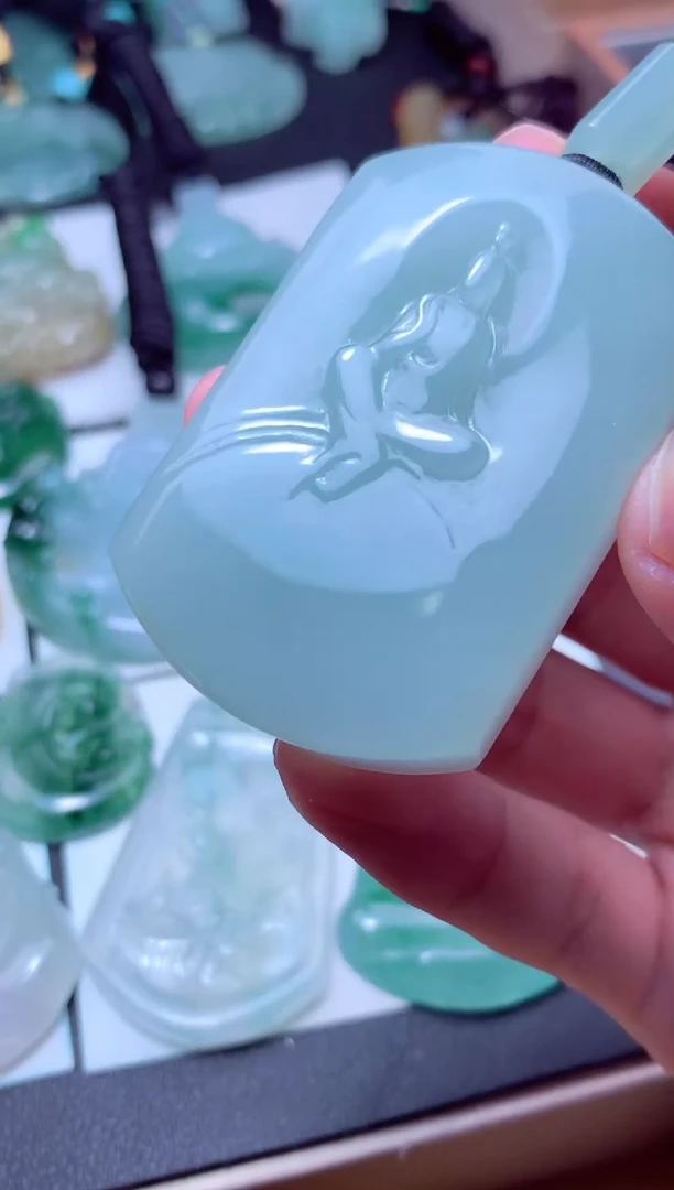 颈饰未镶嵌翡翠天然A货翡翠