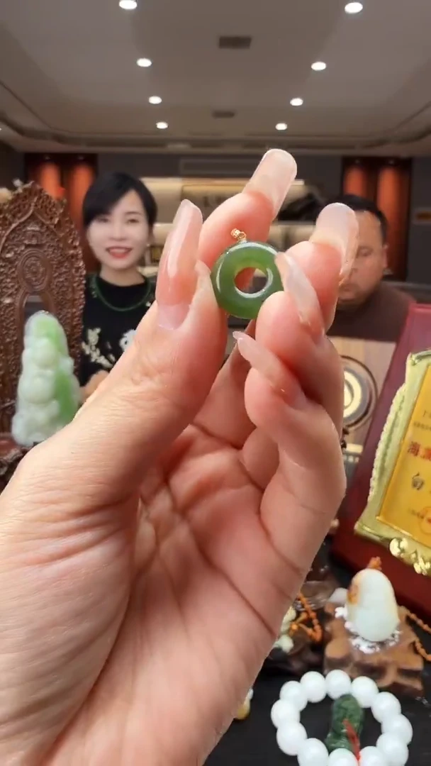 颈饰未镶嵌和田玉17王by