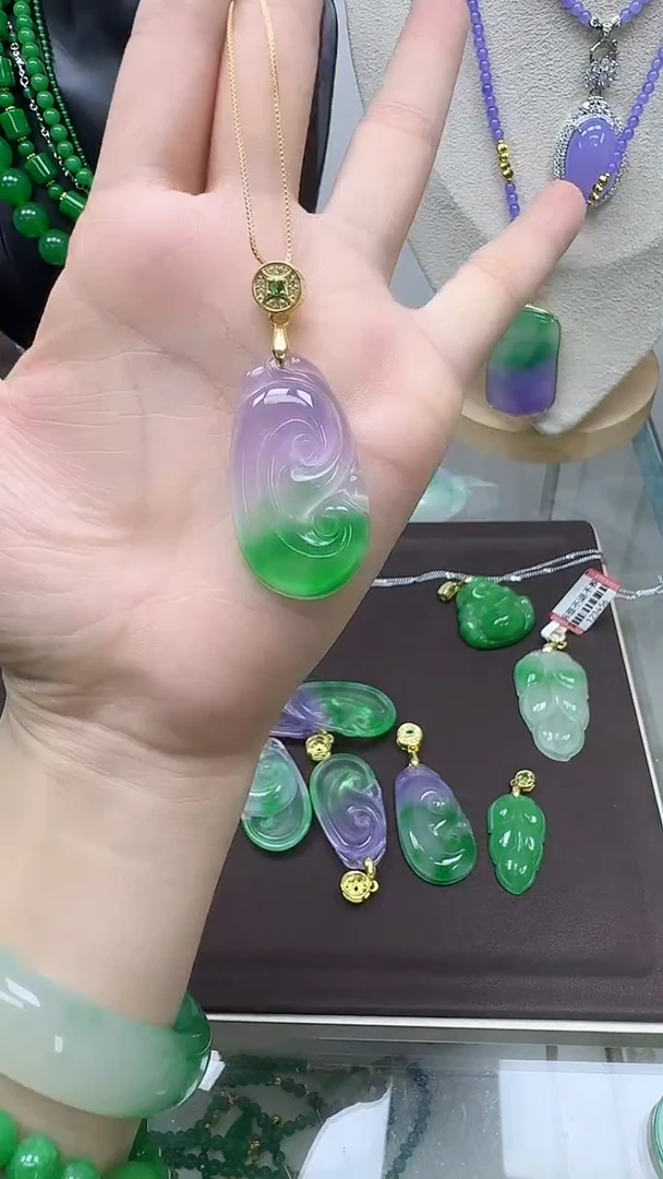 冰春彩大如意吊坠aa