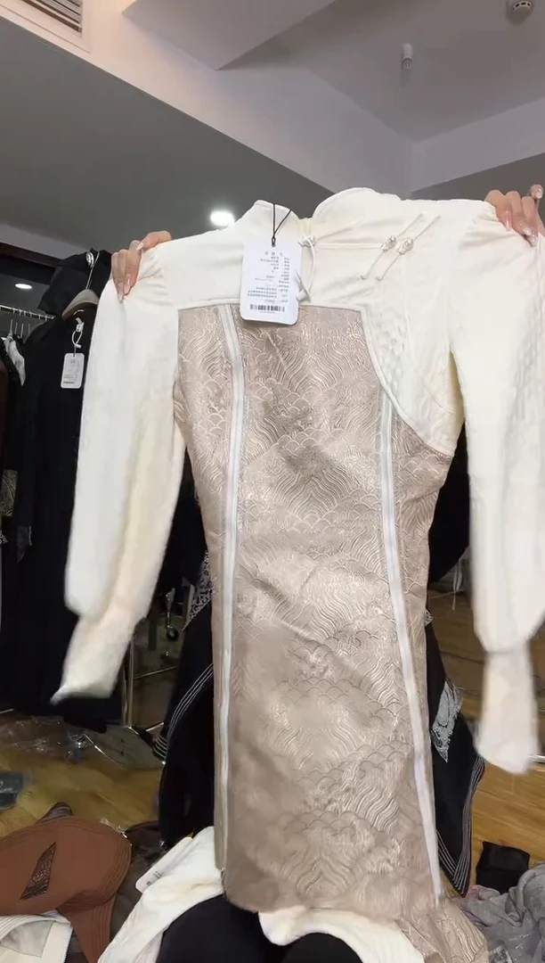 M码       90-105斤 卫衣裙