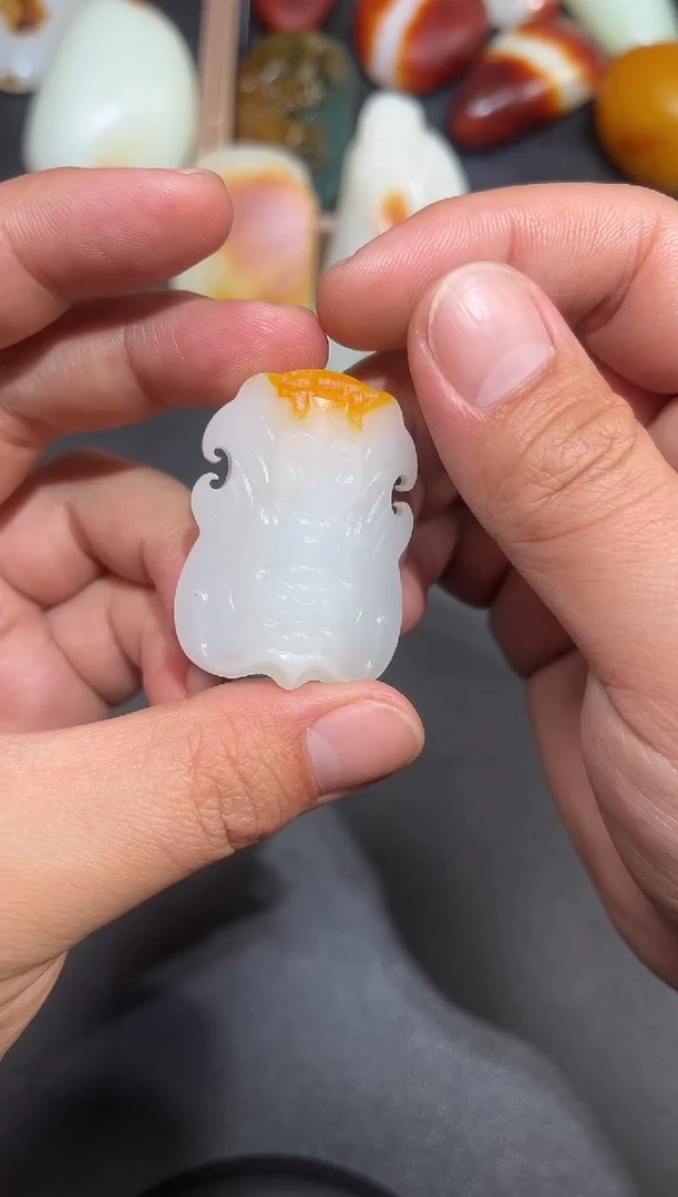 颈饰未镶嵌和田玉（子料）YL-DS-12.13-28