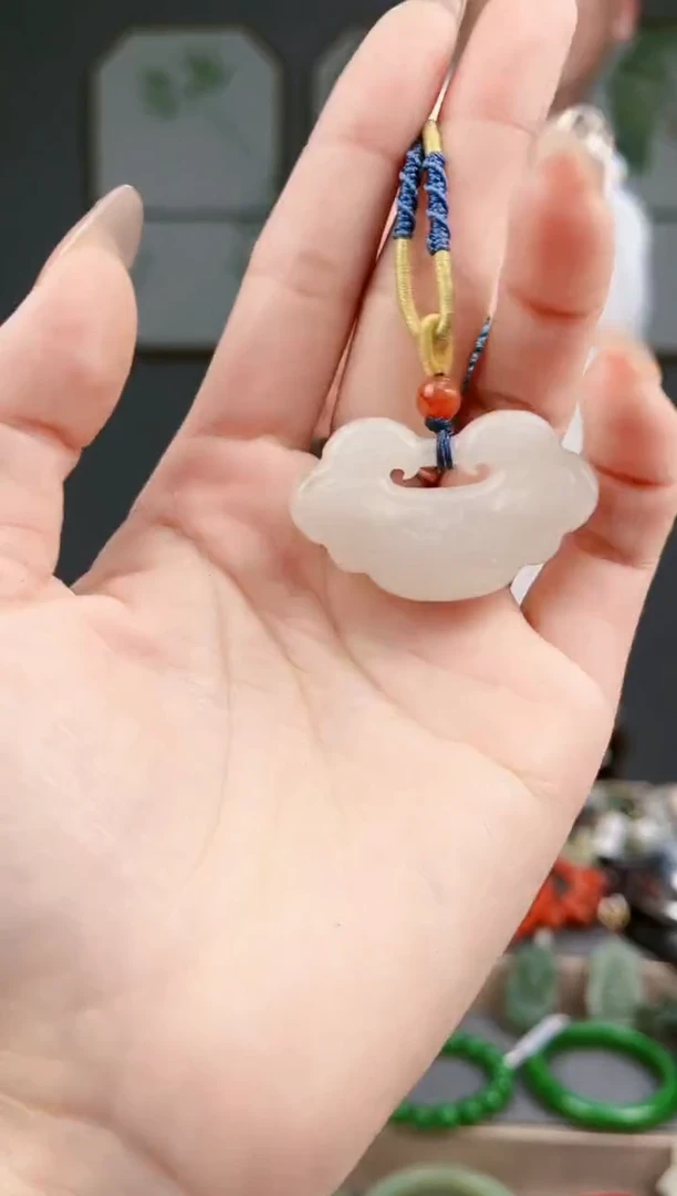 【闪购商品】和田玉颈饰未镶嵌AA多样性发货 拍一发一