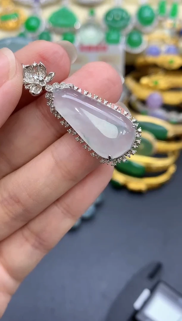 颈饰18K金镶嵌翡翠304-中国好珍宝