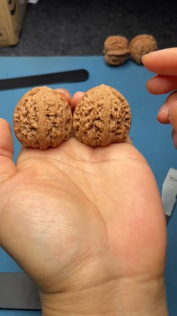 桃核把件w145  红宝石 36尺