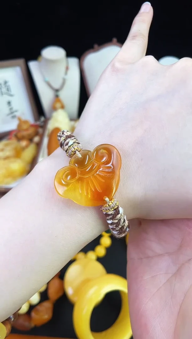 琥珀未镶嵌珠宝奇石柒月