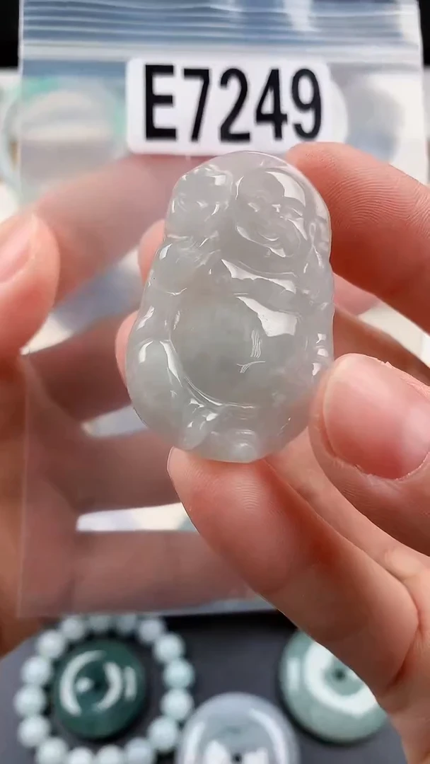 颈饰未镶嵌翡翠天然翡翠吊坠挂件