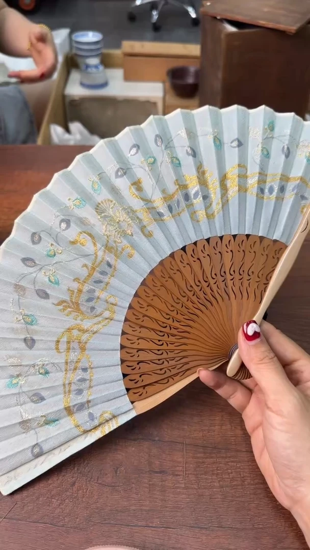 f****0追光的人会光芒万丈