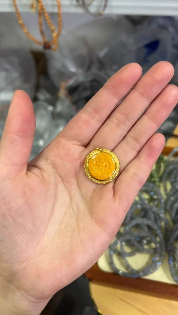 【闪购商品】琥珀颈饰银S925镶嵌满蜜蜜蜡黄财财银吊坠[0251]