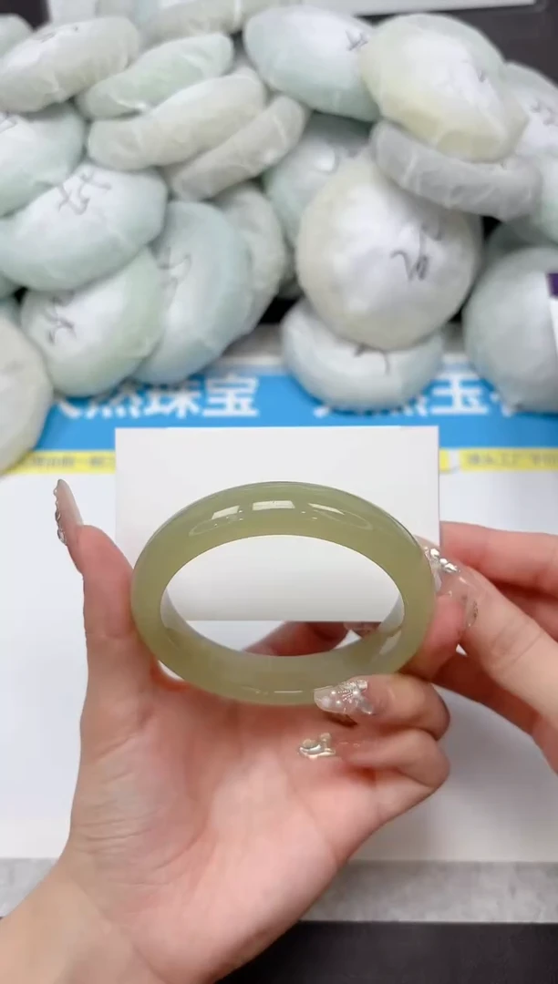 未镶嵌手镯石英质玉66-60.3