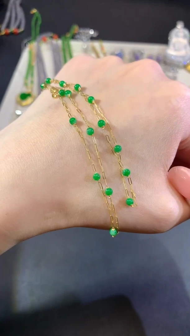 颈饰18K金镶嵌翡翠29-项链（多样性发货一件