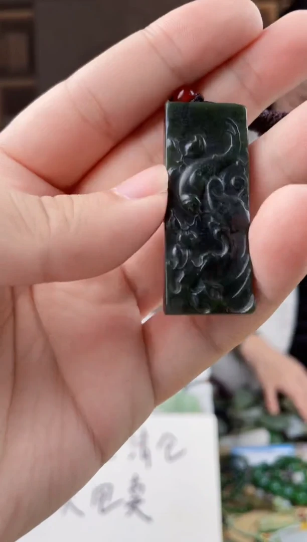 颈饰未镶嵌和田玉拍一发一，多样性发货