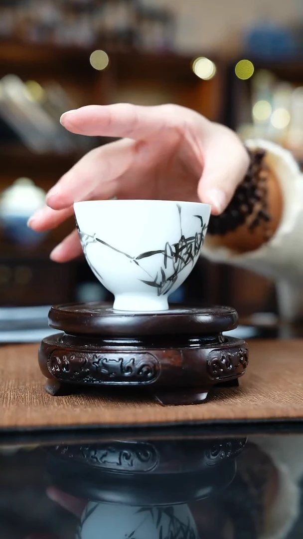 墨竹书法描金鸡心杯