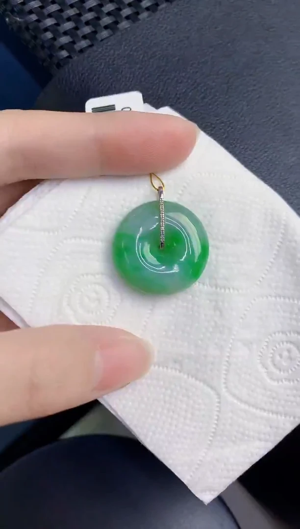 颈饰18K金镶嵌翡翠天然翡翠缅甸A货